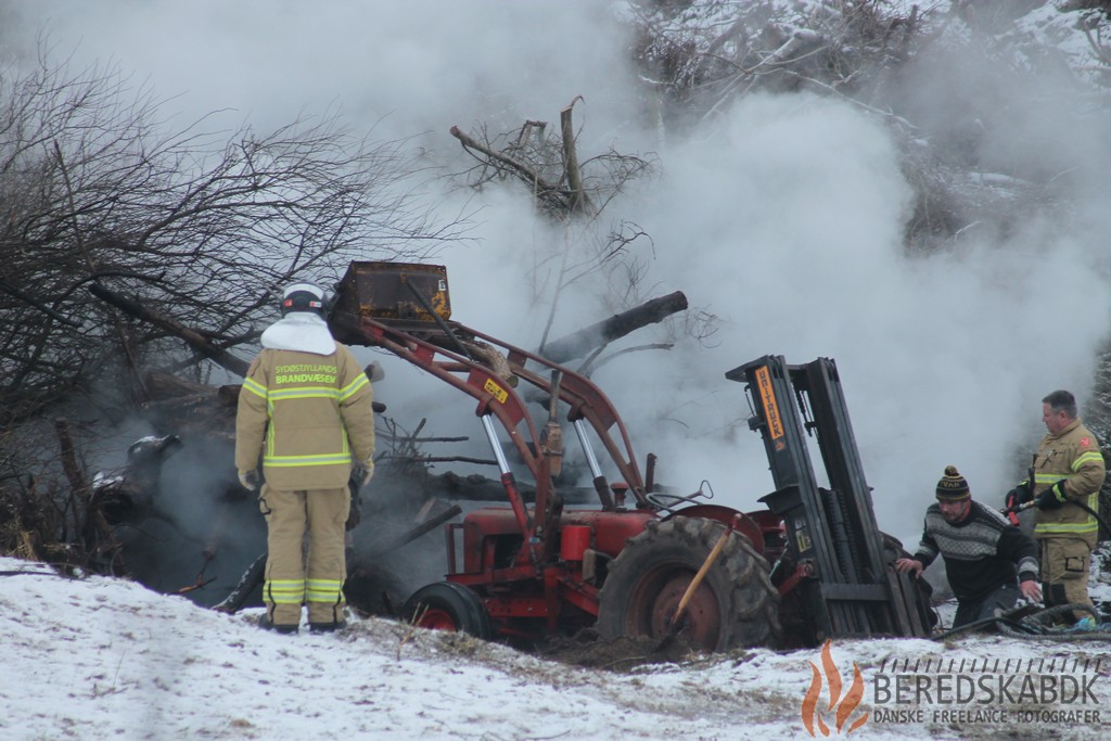 16/01-21 Brand i landbrugsredskab på Febækvej, 8762 Flemming