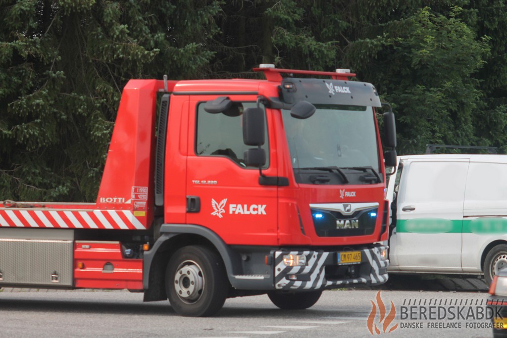 07/10-23 Havari på E45: Lastbil blokerer vognbane  tidshorisont for genåbning pt ukendt