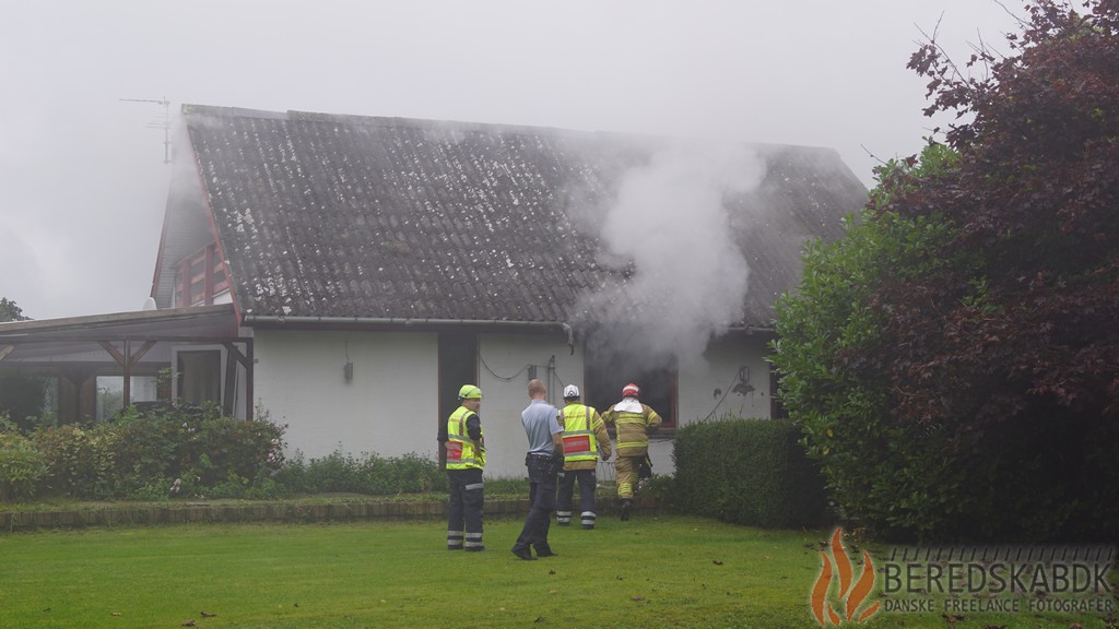 16/09-21 Bygningsbrand villa rækkehus på Hårupvej i Brædstrup