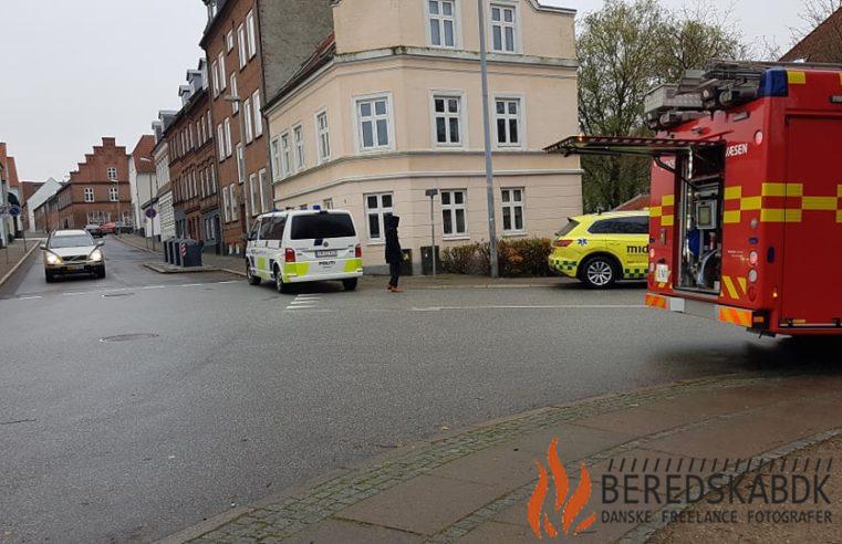04/12-21 Brandvæsnet måtte assistere politiet på Houmannsgade i Horsens