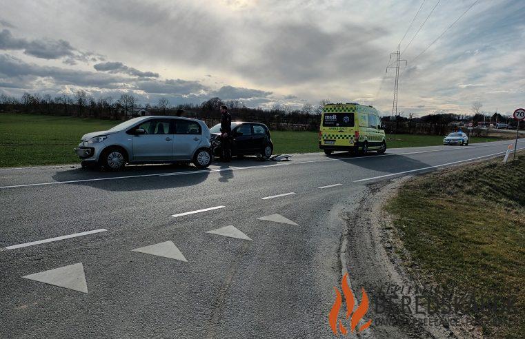 30/03-22 3 personbiler forulykket i Krydset Holmevej og rute 185 ved Ejstrupholm