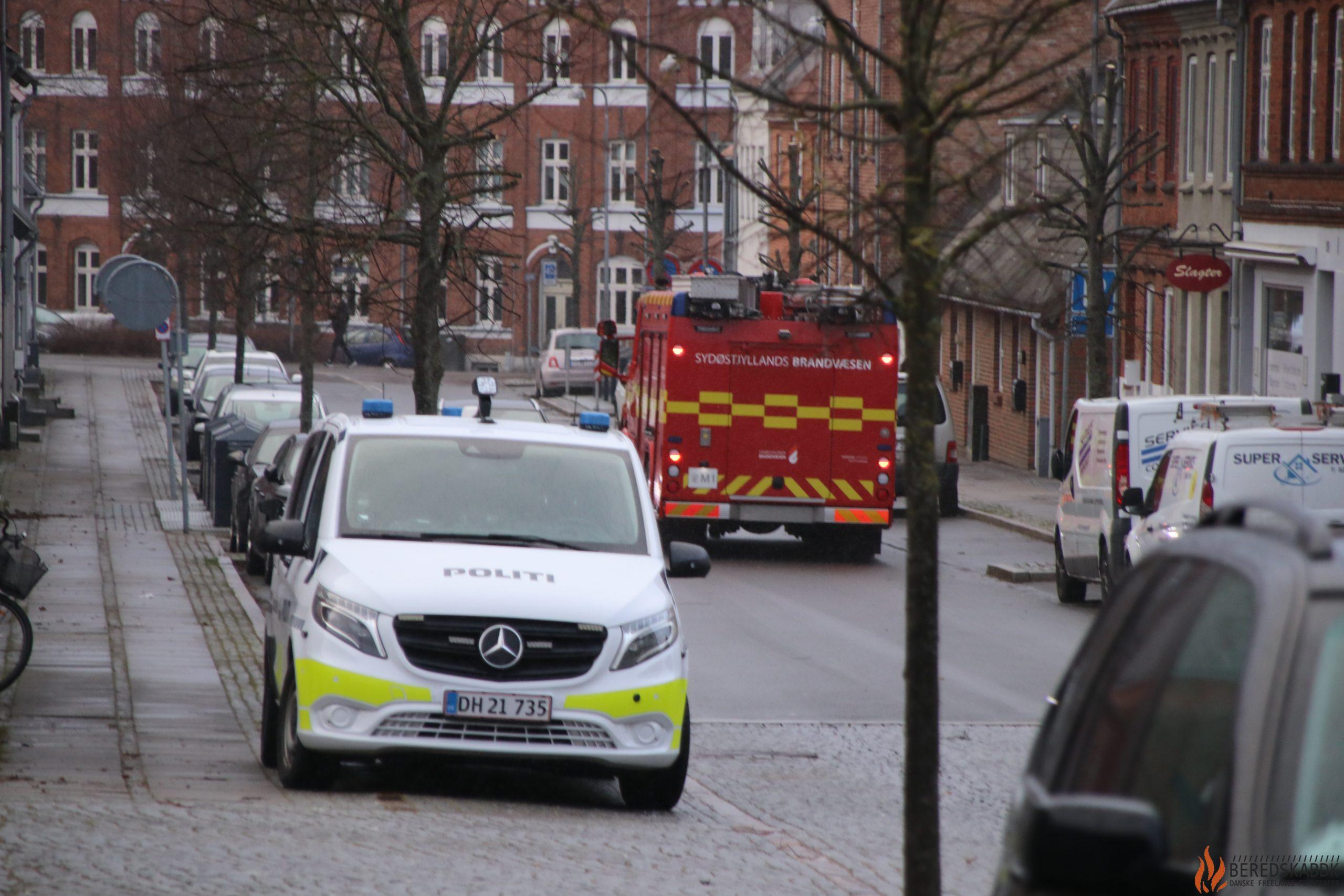 17/02-23 Politi og Brand kaldt til Frederiksgade i Horsens