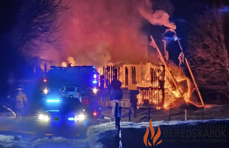 21/03-23 Voldsom brand på sudkærvej ved Østbirk