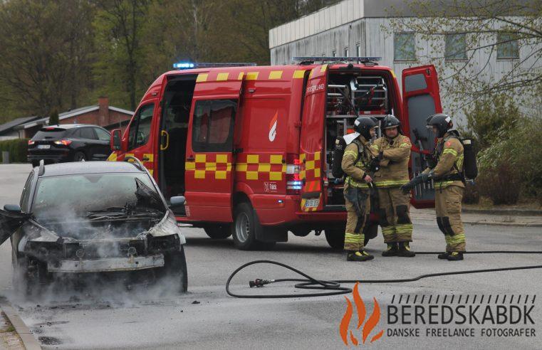 05/05-23 Brand I bil på Østergade i Brædstrup