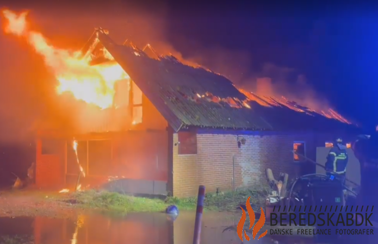 23/11-23 Hus brænder ned ved Ulstrup