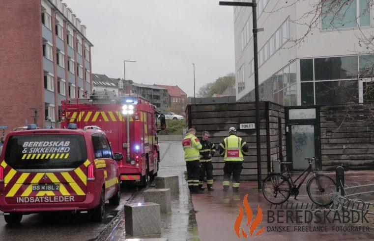 26/04-24 Brand på toiletbygning på Jens Otto Krags Plads i Randers