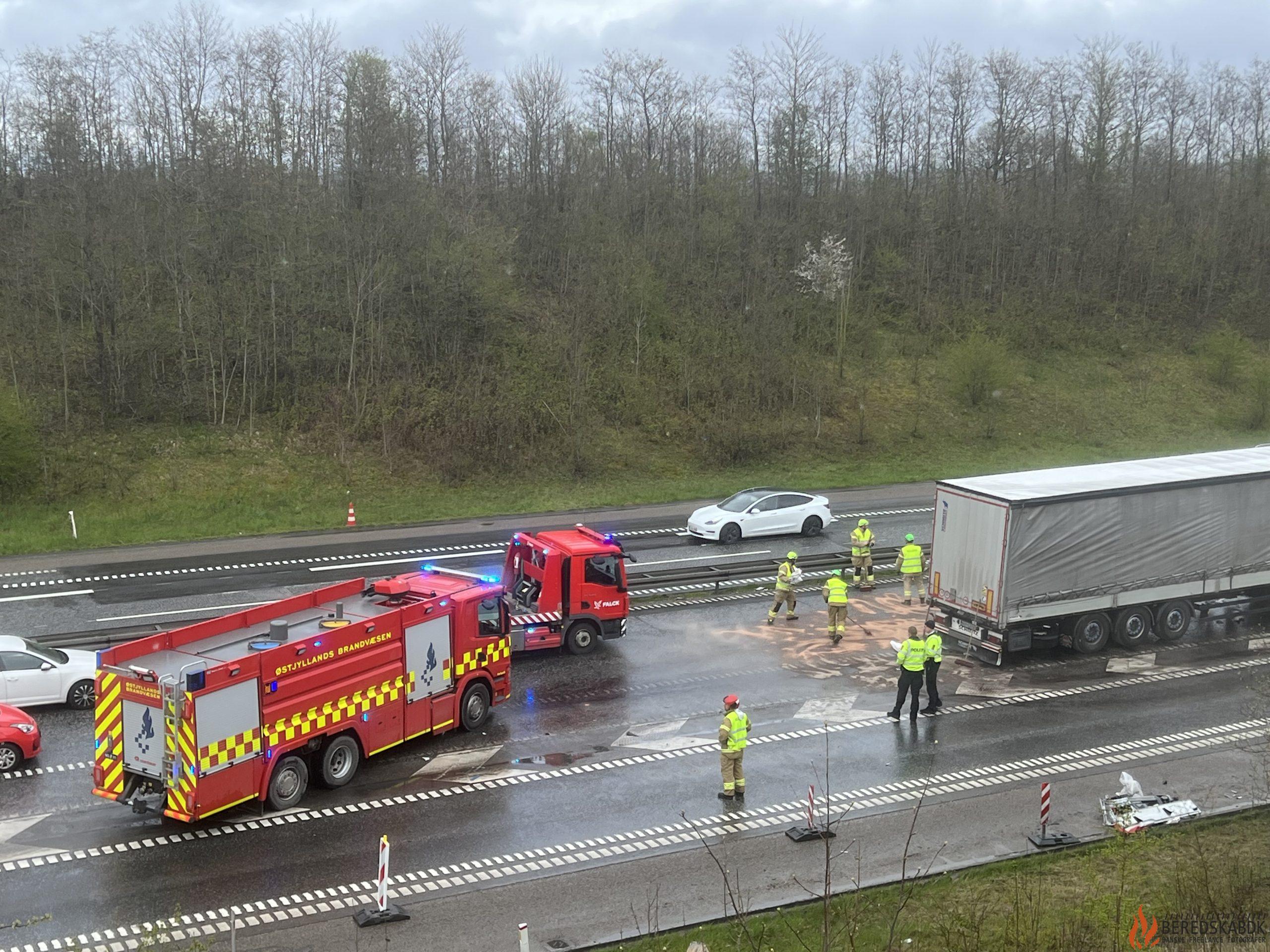 23/04-24 Aarhus: Lastbiler i uheld på E45