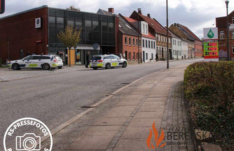 18-04-24 tre anholdt på Nørretorv i Horsens