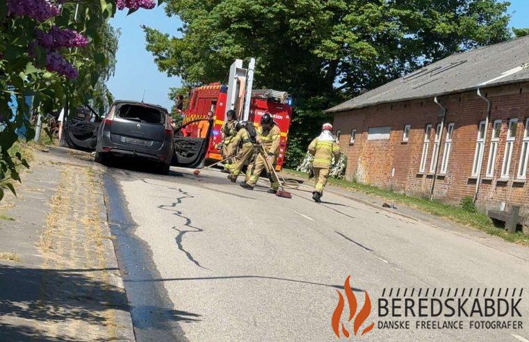 21/05-24 Hedensted: Bilbrand hurtigt slukket