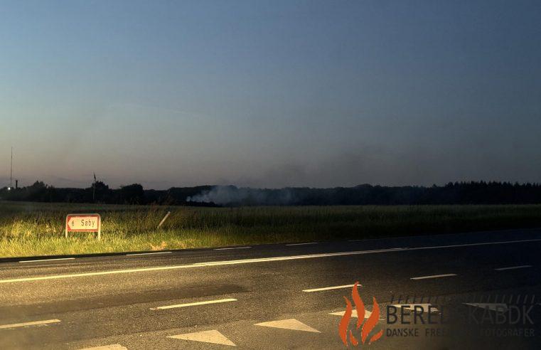 23/06-24 Hornslet: Brandvæsen til stede ved bål