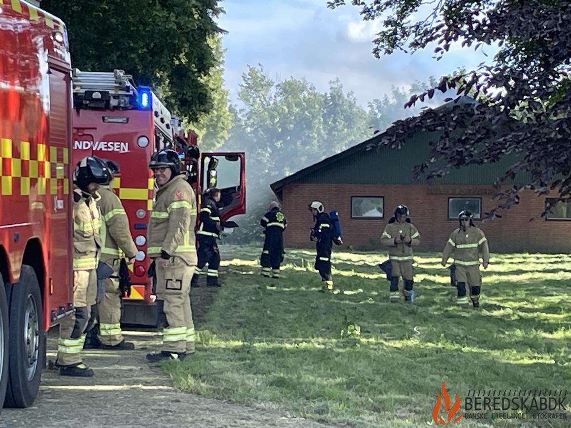 29/06-24 Hedensted: Brand i minkfarm