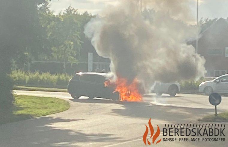 11/07-24 Aarhus: Bilbrand i Vejlby