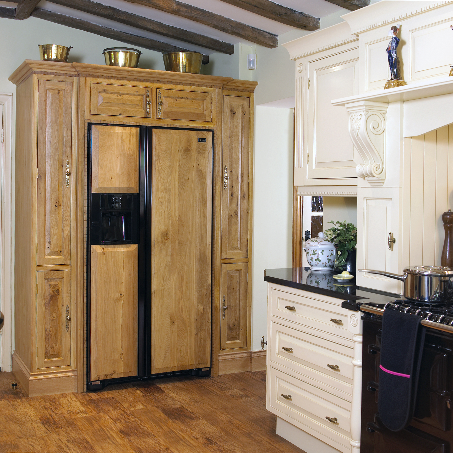 Pippy Oak Fridge Freezer Cabinet