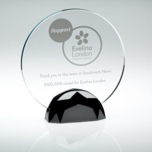 CLEAR GLASS ROUND PLAQUE (10mm THICK) IN GUN METAL BASE - 6.5in