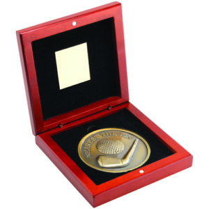 ROSEWOOD BOX AND 70mm MEDALLION GOLF TROPHY ANTIQUE GOLD NEAREST THE PIN - 4.5in