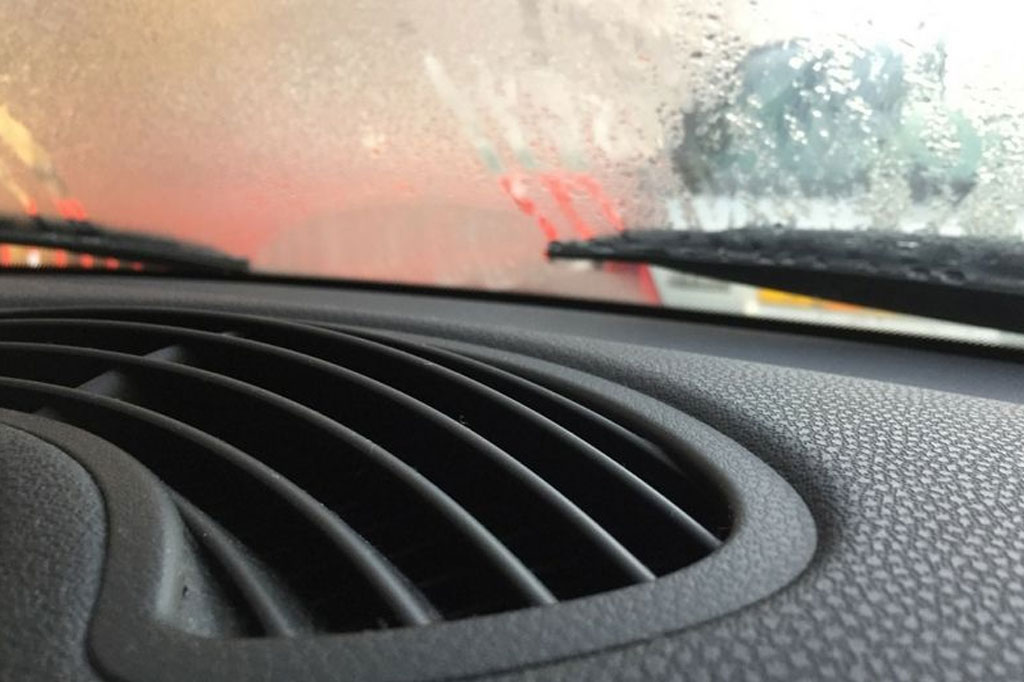 How to Defog the Windows on Your Car Quickly Best Windscreen