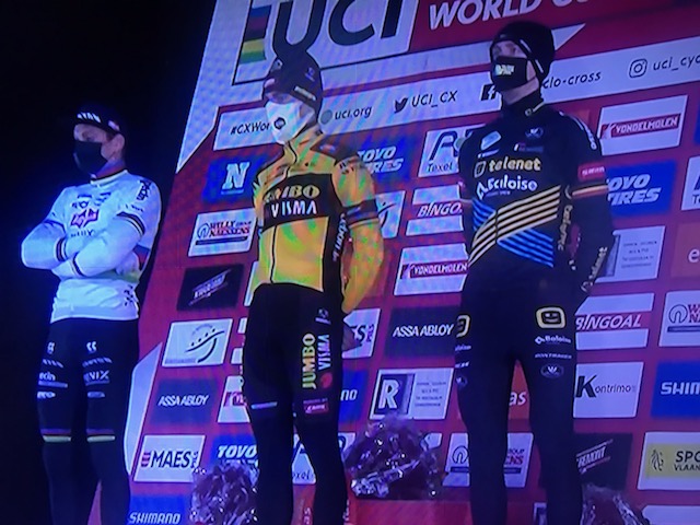Superstjerne suveræn vinder af cyklecross World Cup