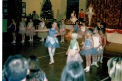 Bluntisham-Ballet-doing-the-nutcracker-(Cynthia Curtis)