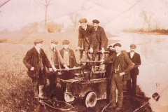 Feoffees fire engine with crew