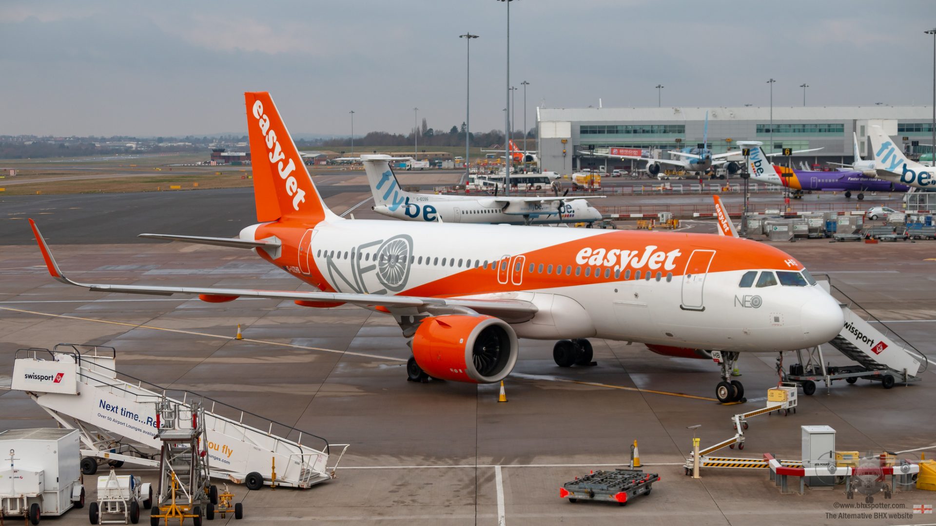 Bristol snow closure brings 7 Easyjet diversions to BHX | The ...