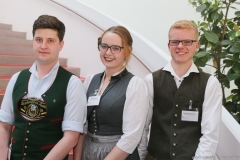 Florian Patzek, Theresa Seidl,  Cornelius Drescher (von li. nach re.), Brauermeisterschaft in der Berufsschule für Braugewerbe in München 2019
