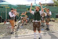 Biergarten Musi, 18 Jahre Giesinger Bräu mit Prachtgespann vom Werk 2 in Milbertshofen nach Giesing 2023