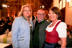 Yvonne Heckl. Jürgen Kirner (Gitti Walbrun (von li. nach re.), Maibockanstich im Hofbräuhaus in München 2019