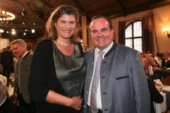 Claudia Stamm und Clemens Baumgärtner, Maibockanstich im Hofbräuhaus in München 2019