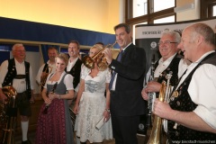 Tanngrindler Musikanten mit Karin und Markus Söder (Mitte), Maibockanstich im Hofbräuhaus in München 2019