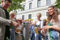 Tag des Bieres am Bierbrunnen Ecke Oskar-von-Miller-Straße/Briennerstraße in München 2019