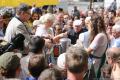 Tag des Bieres am Bierbrunnen Ecke Oskar-von-Miller-Straße/Briennerstraße in München 2019