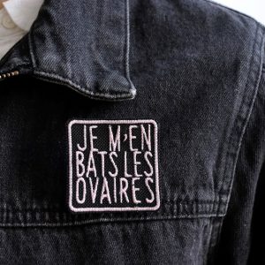 broche "J'm'en bats les ovaires!"