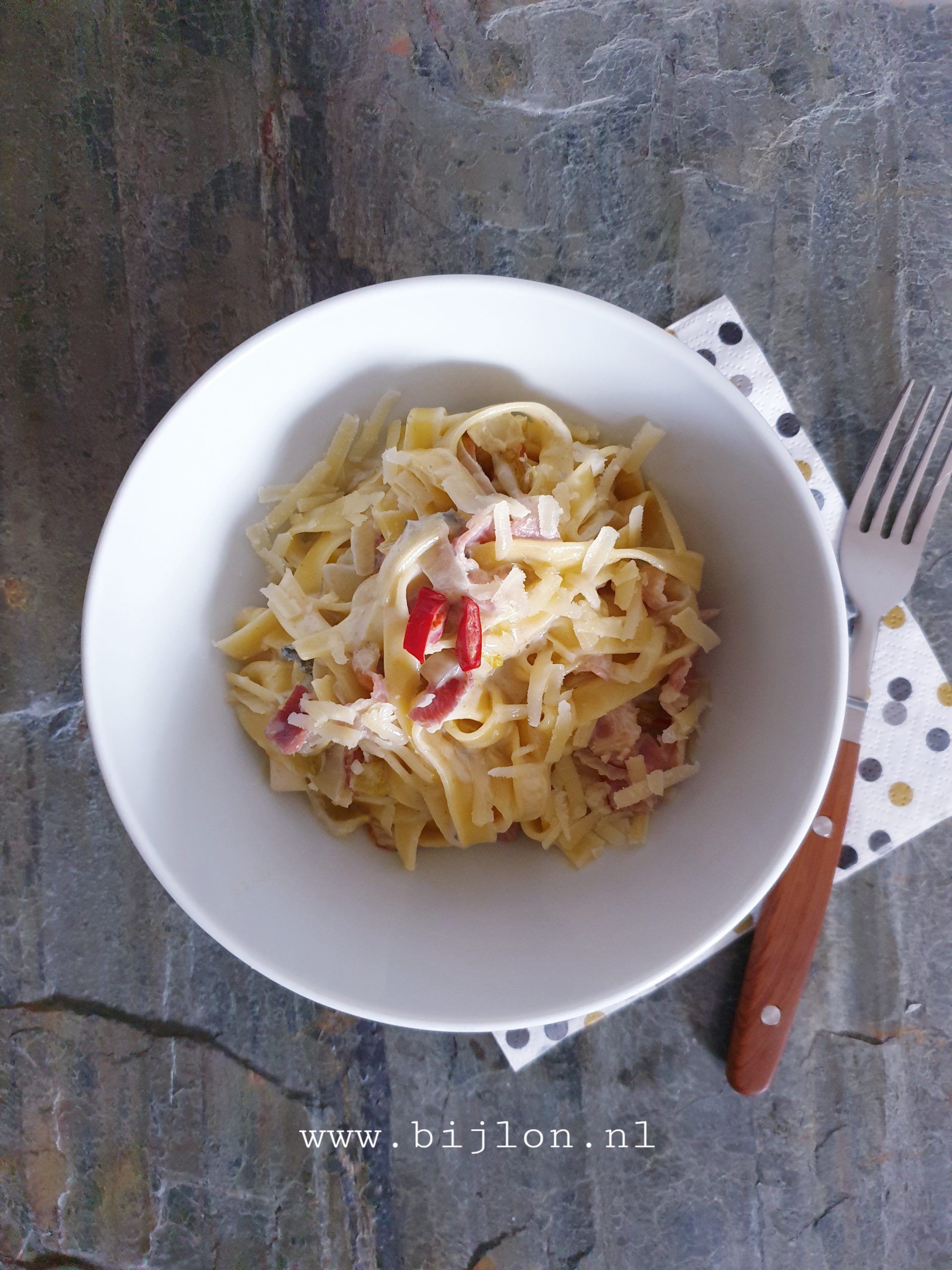Pasta witlof en gorgonzola