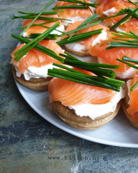 Blini's met gerookte zalm