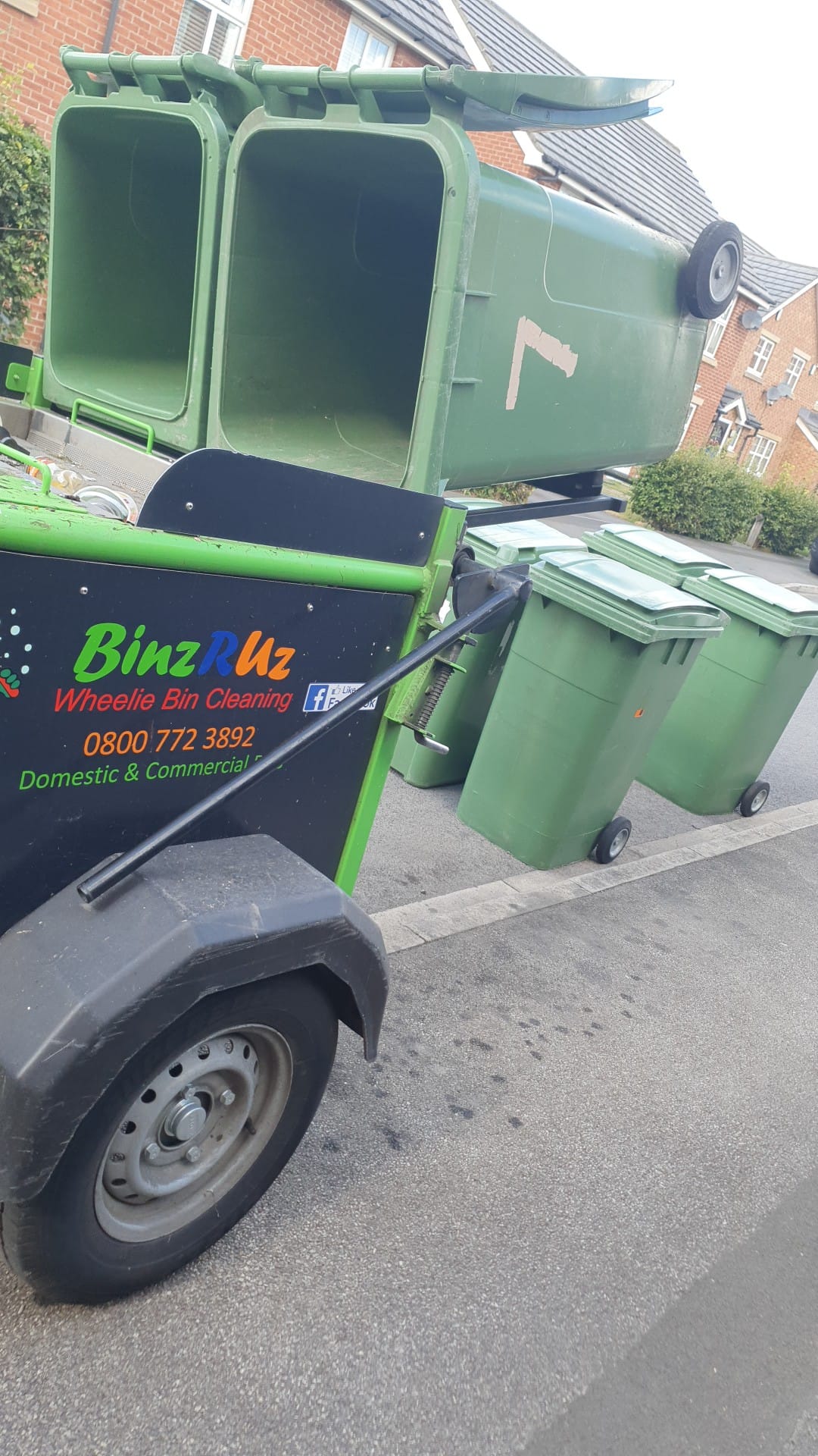 Binzruz Ltd Wheelie Bin Cleaning Teesside and North Yorkshire