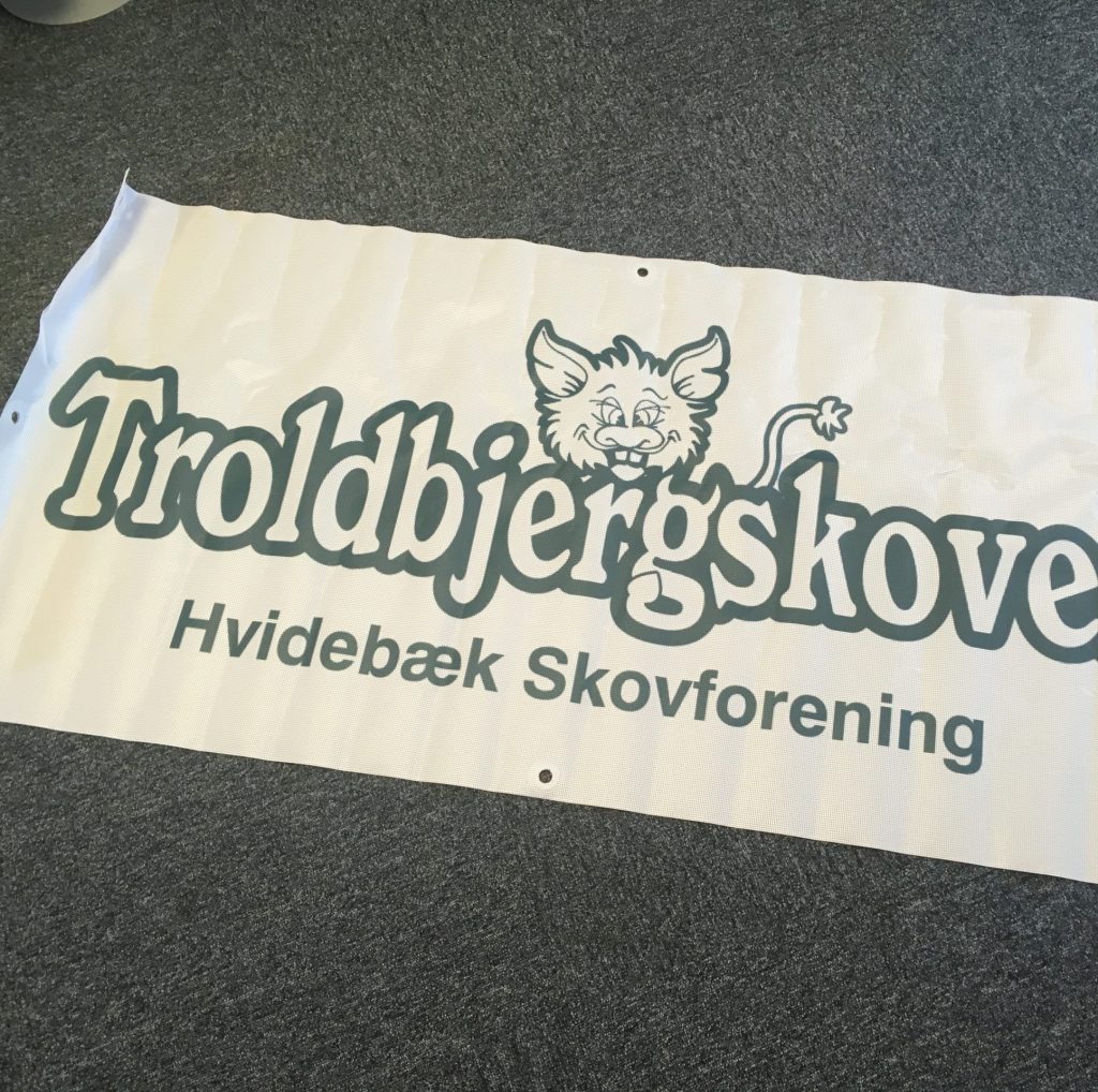 Hos bis-reklame levere vi mesh banner efter dit ønske og behov