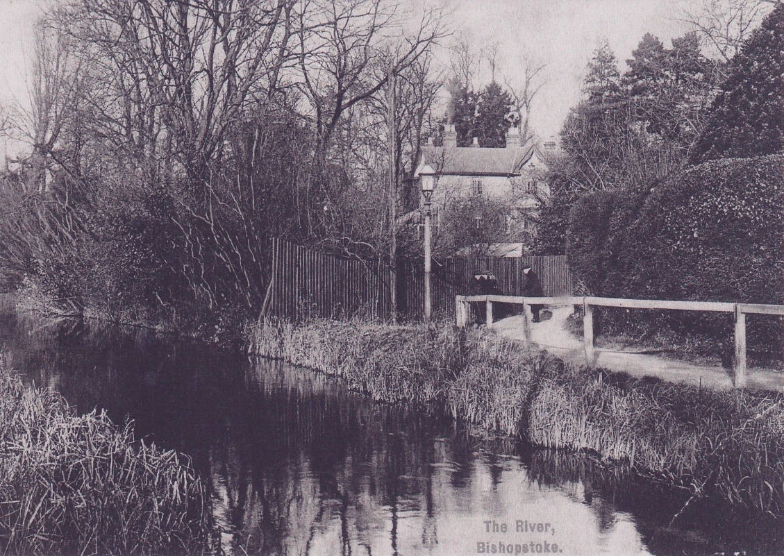 C:\Documents and Settings\Chris\My Documents\My Pictures\Bishopstoke History Society\River Itchen and Itchen Navigation (51)\Itchen Navigation 30(circa 1911).jpg