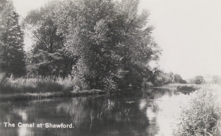 C:\Documents and Settings\Chris\My Documents\My Pictures\Bishopstoke History Society\Graham Hill - Twyford et al\Print 498 - Shawford Canal b.jpg