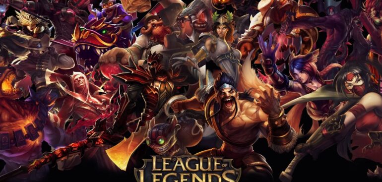 Introducing Our New League of Legends Roster!