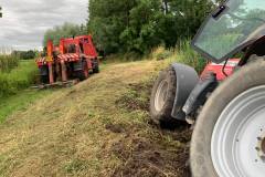 fritraekning-bjaergning-traktor-groeft