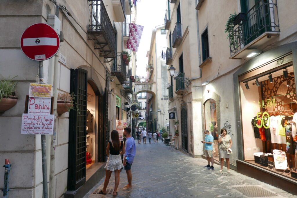 Via Mercanti