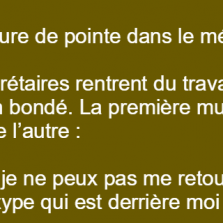Deux femmes blondes dans le métro