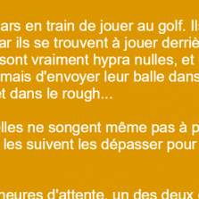 Deux hommes qui joue au golf derrière deux femmes
