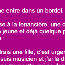 Un homme entre dans un bordel