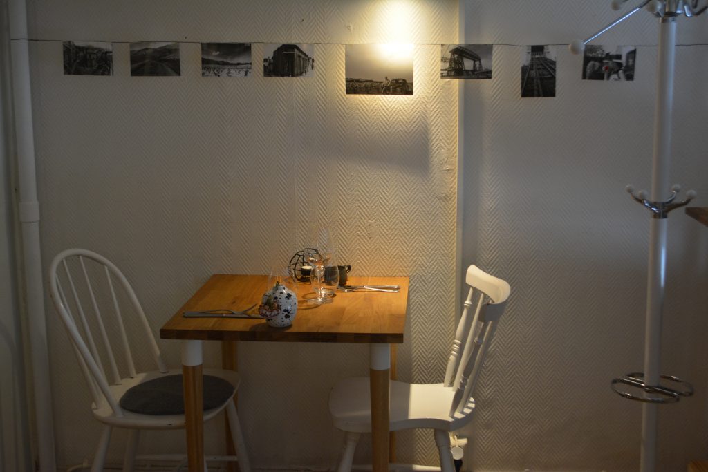 Bordet för två hos Sinti, Göteborg