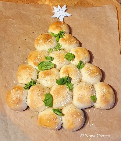 Julbullar i form av en gran med Italienska smaker
