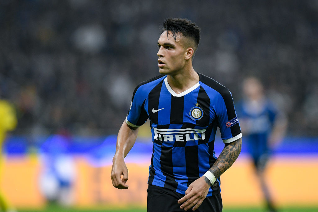 Lautaro Martinez looking on during an encounter between Inter Milan and Borussia Dortmund / GIUSEPPE MAFFIA/NURPHOTO