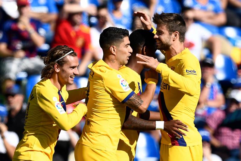 Jugadores del Barcelona celebrando un gol ante el Getafe / OSCAR DEL POZO/GETTY IMAGES