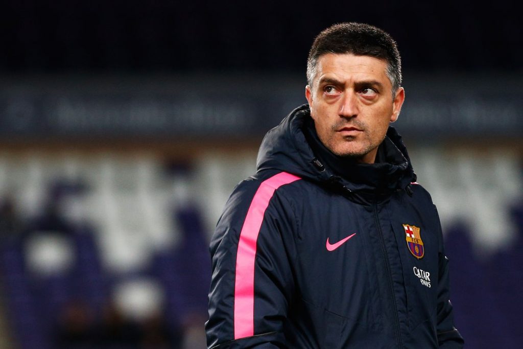 Garcia Pimíenta, on the sidelines for Barça B / DEAN MOUHTAROPOULOS/GETTY IMAGES