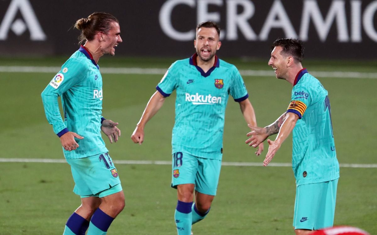 Festejo del gol de Antoine Griezmann y asistencia de Lionel Messi / MIGUEL RUIZ/FCBARCELONA
